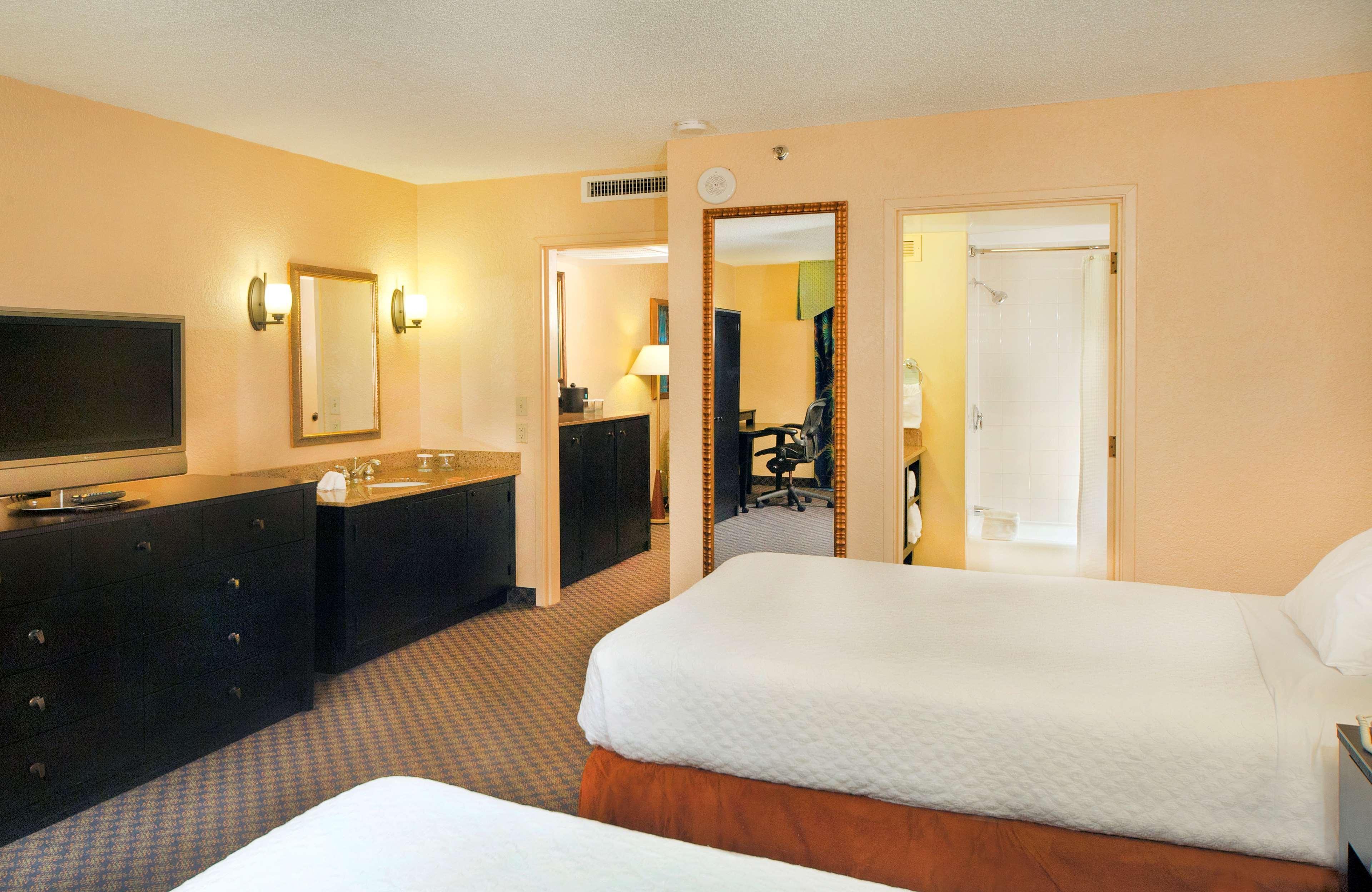 Embassy Suites By Hilton Miami International Airport Εξωτερικό φωτογραφία