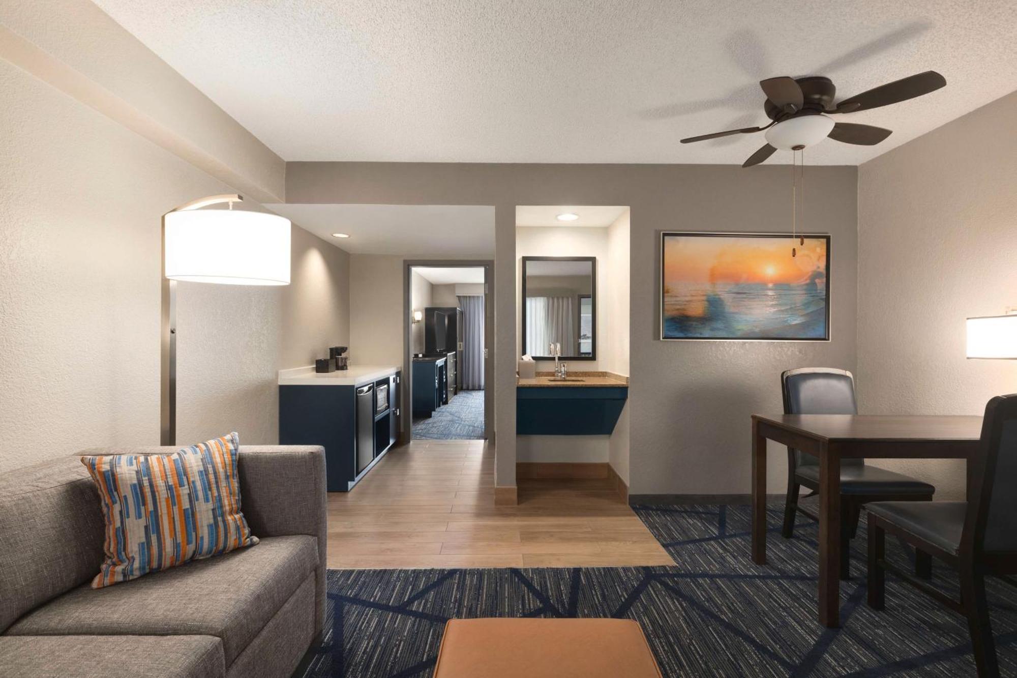 Embassy Suites By Hilton Miami International Airport Εξωτερικό φωτογραφία