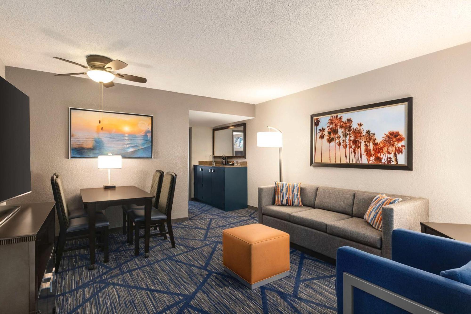 Embassy Suites By Hilton Miami International Airport Εξωτερικό φωτογραφία