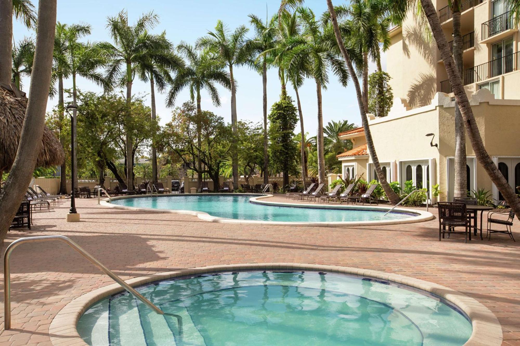 Embassy Suites By Hilton Miami International Airport Εξωτερικό φωτογραφία
