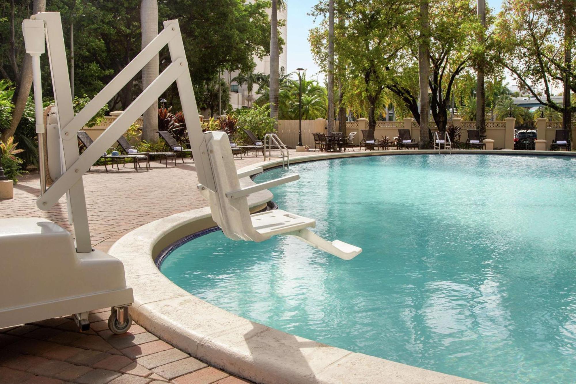 Embassy Suites By Hilton Miami International Airport Εξωτερικό φωτογραφία